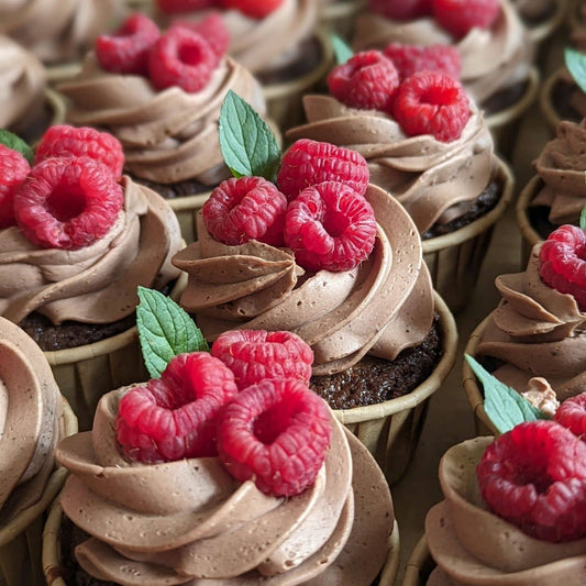 CHOCOLATE RASPBERRY CUPCAKES