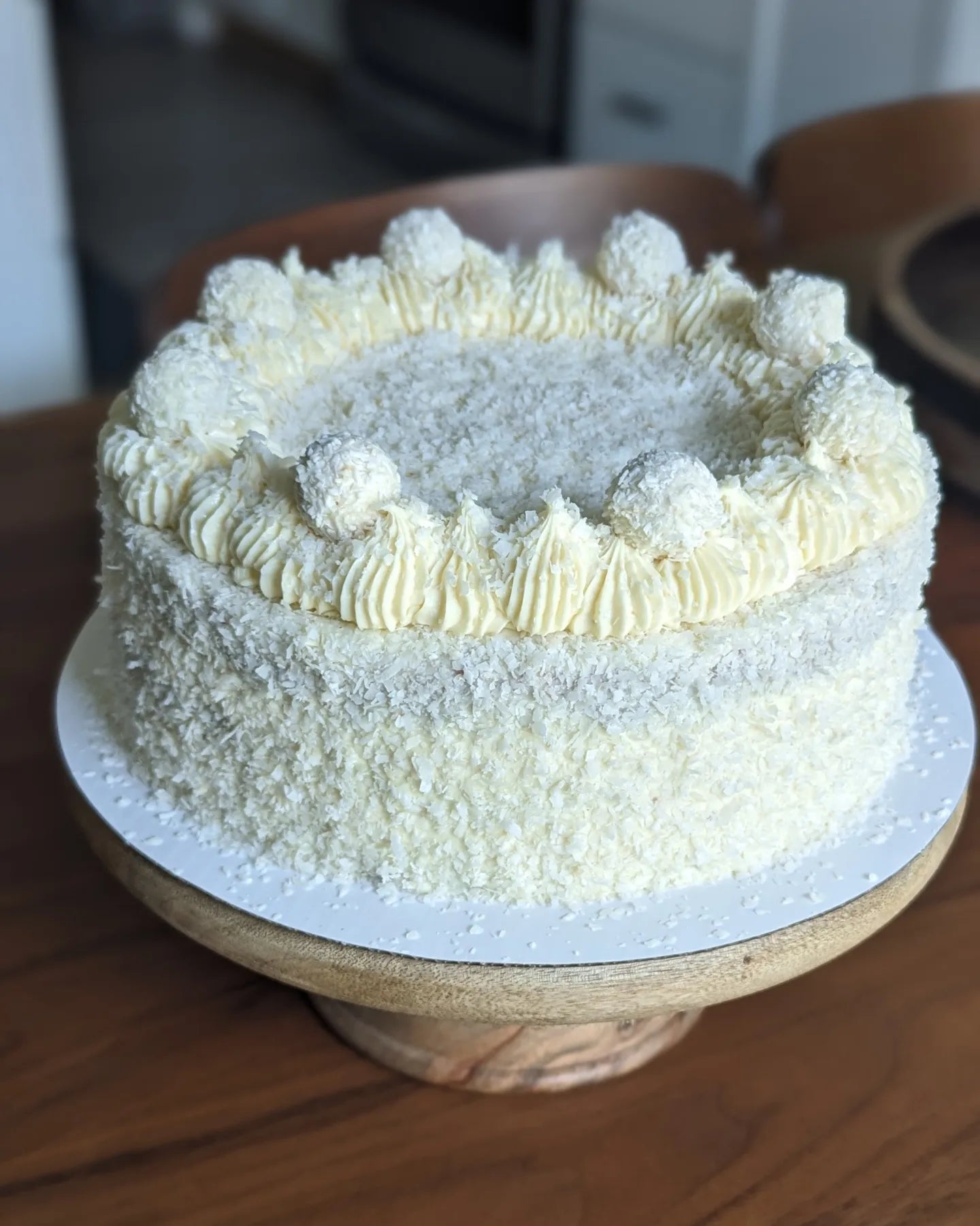 RAFFAELLO CAKE