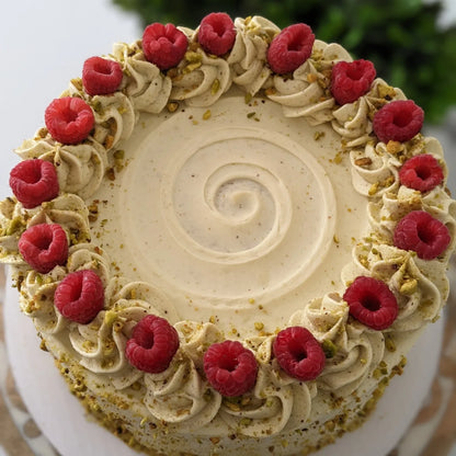 PISTACHIO RASPBERRY CAKE